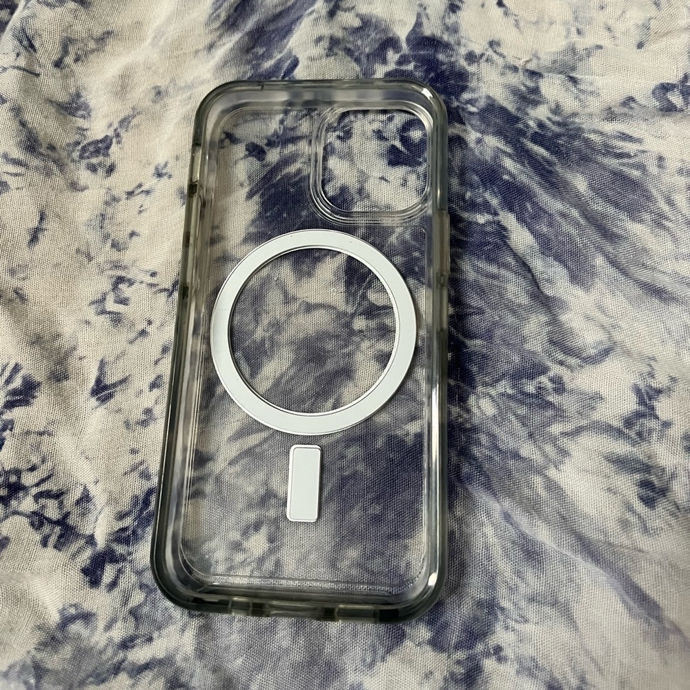 Otterbox iPhone 13 mini mag safe case